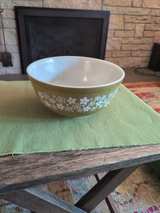 PYREX Spring Blossom Green 403 size (2.5 quart)  Mixing Bowl #11 - Image 2