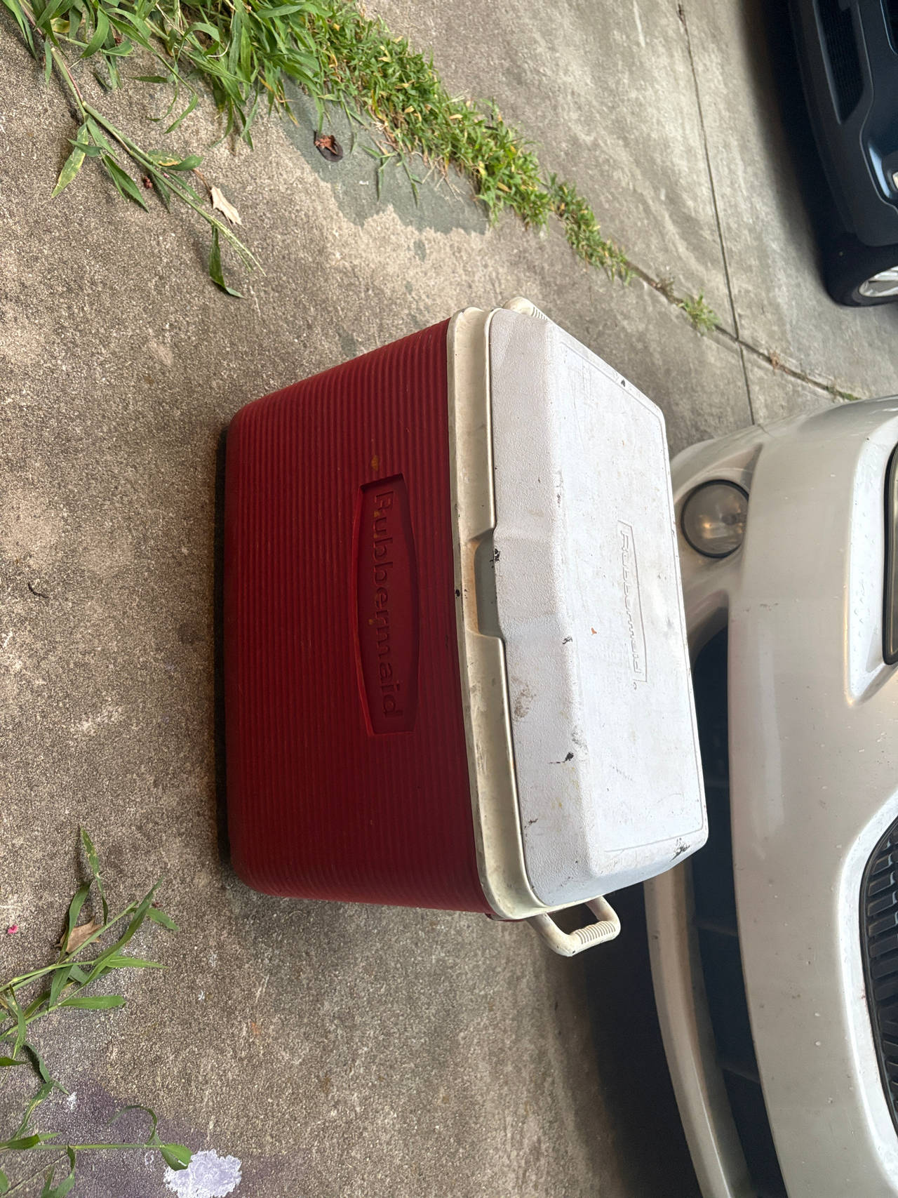 Vintage Rubbermaid 48 Quart Ice Chest Cooler