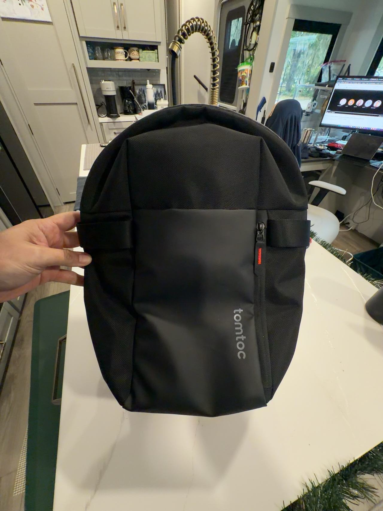 Tomtoc Navigator T24 Sling Bag Black