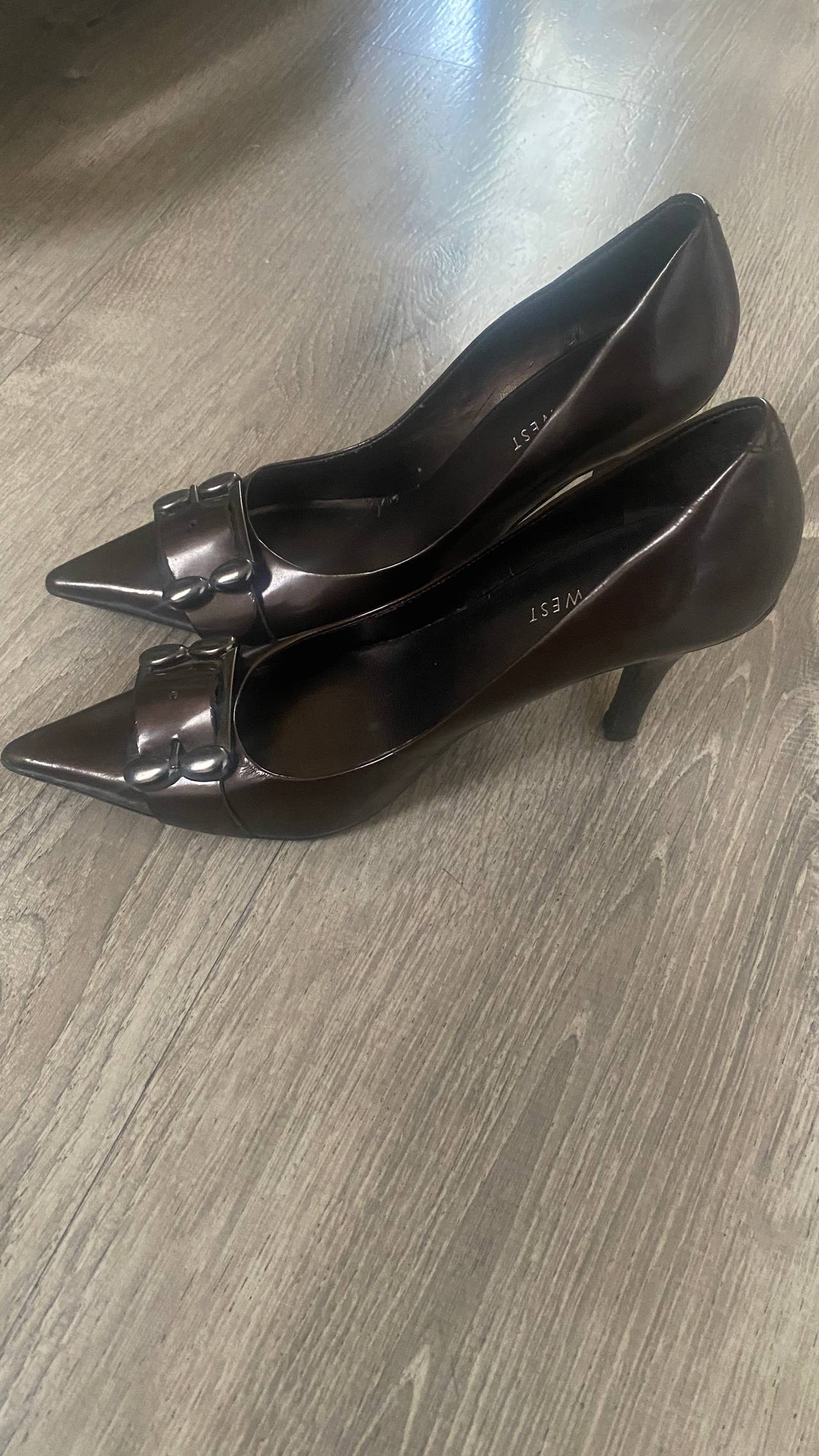 Size 6 Nine West Pointed Toe Heels