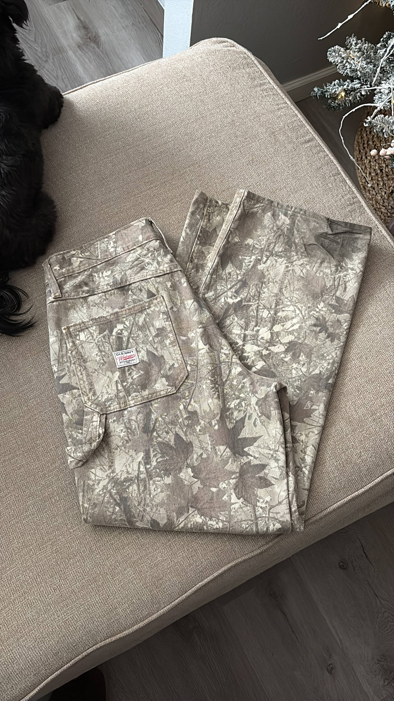Old Navy Leaf Print Carpenter Pants