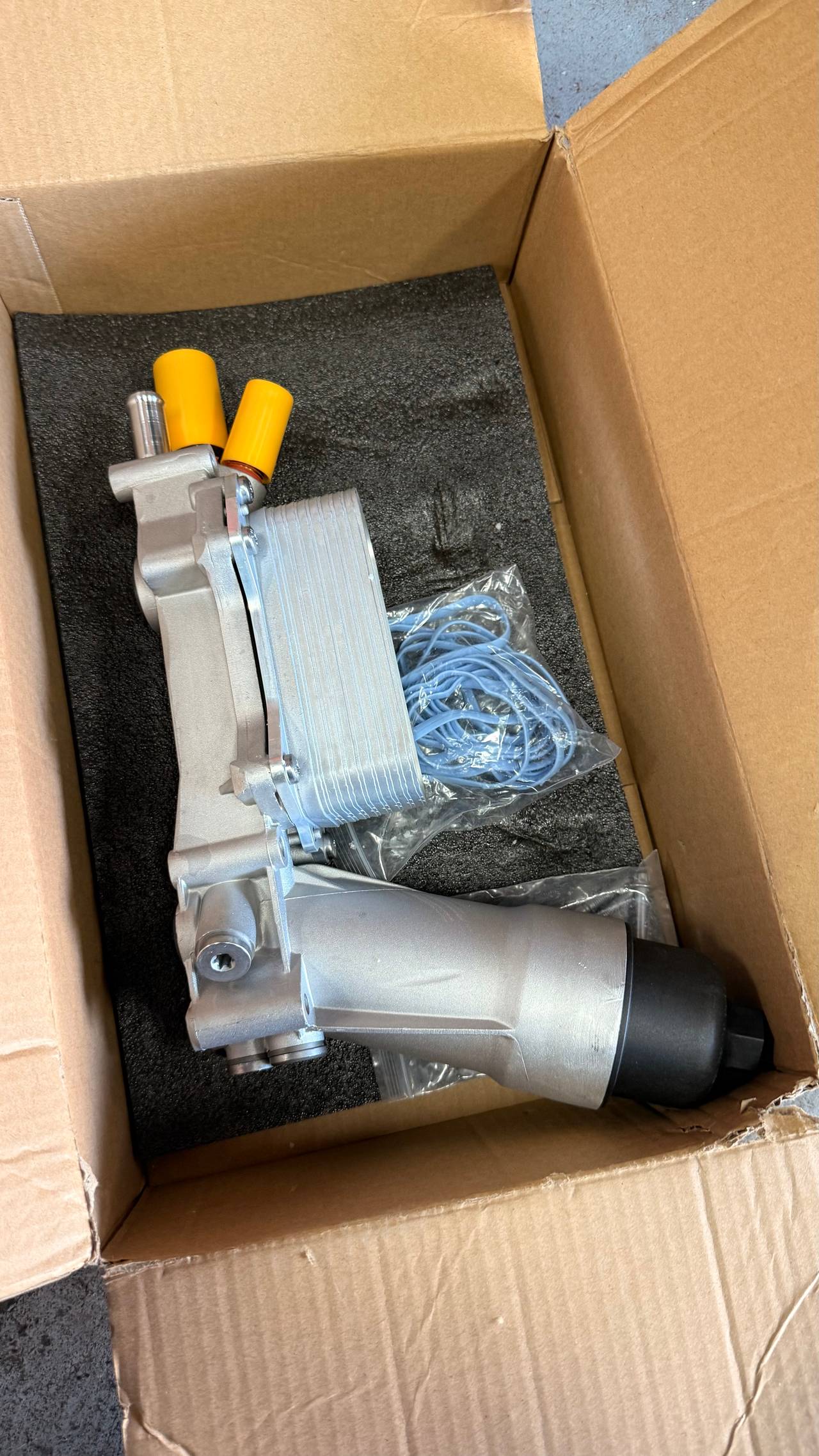 BMW Oil Filter Housing with Oil Cooler