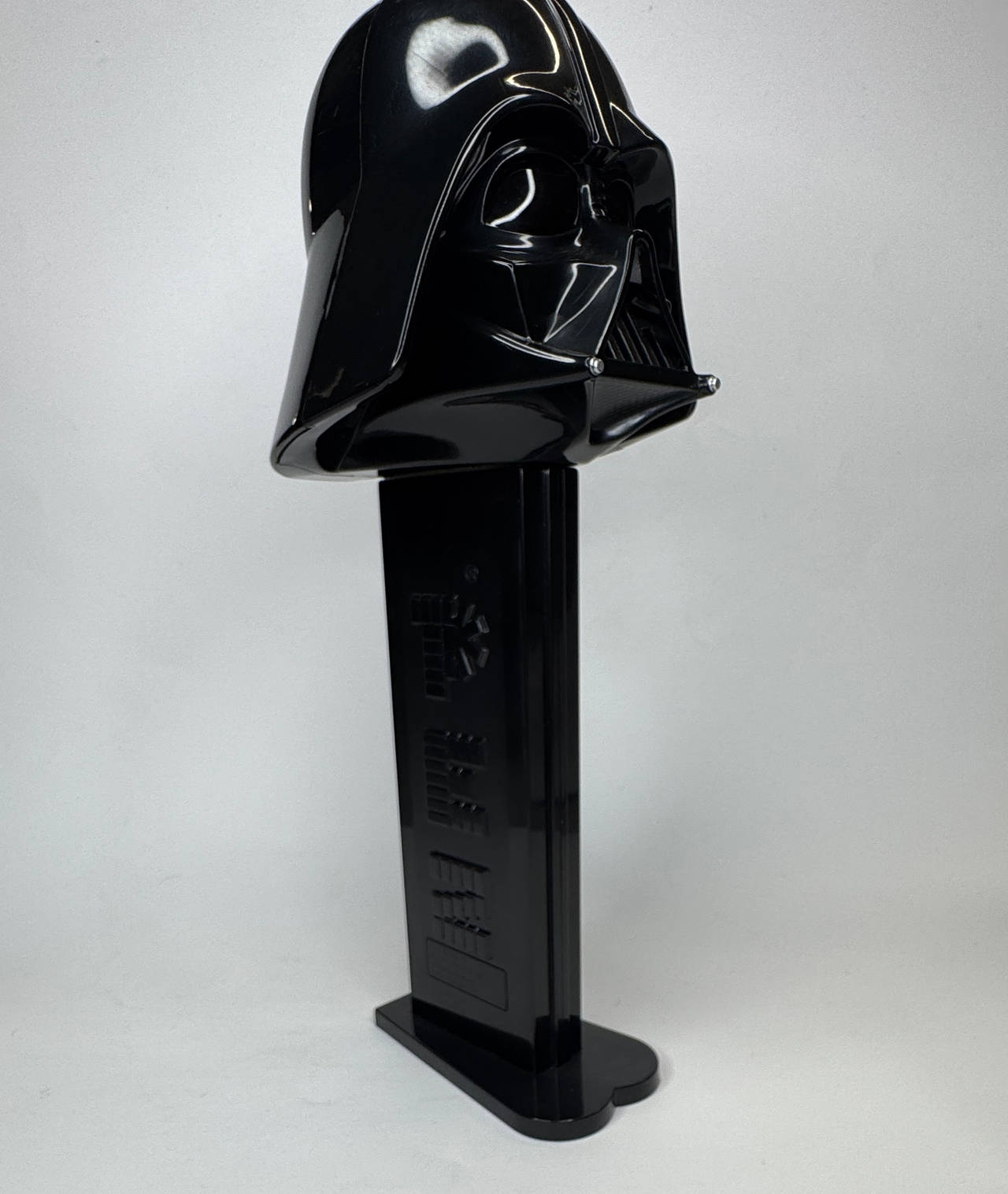 PEZ Giant Darth Vader Candy Dispenser 12 Inch. WORKS- Disney Star Wars