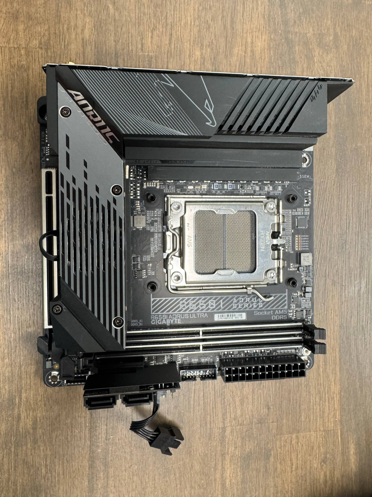Gigabyte B650I AORUS ULTRA