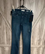 NEW Guess Women's Tailored Mini Boot Flare Jeans size 27 SH - Image 1