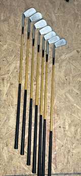 Vintage Spalding Peter Thomson Kro-Flite 2-8 Iron Set w Cougar Golf Sunday Bag - Image 4