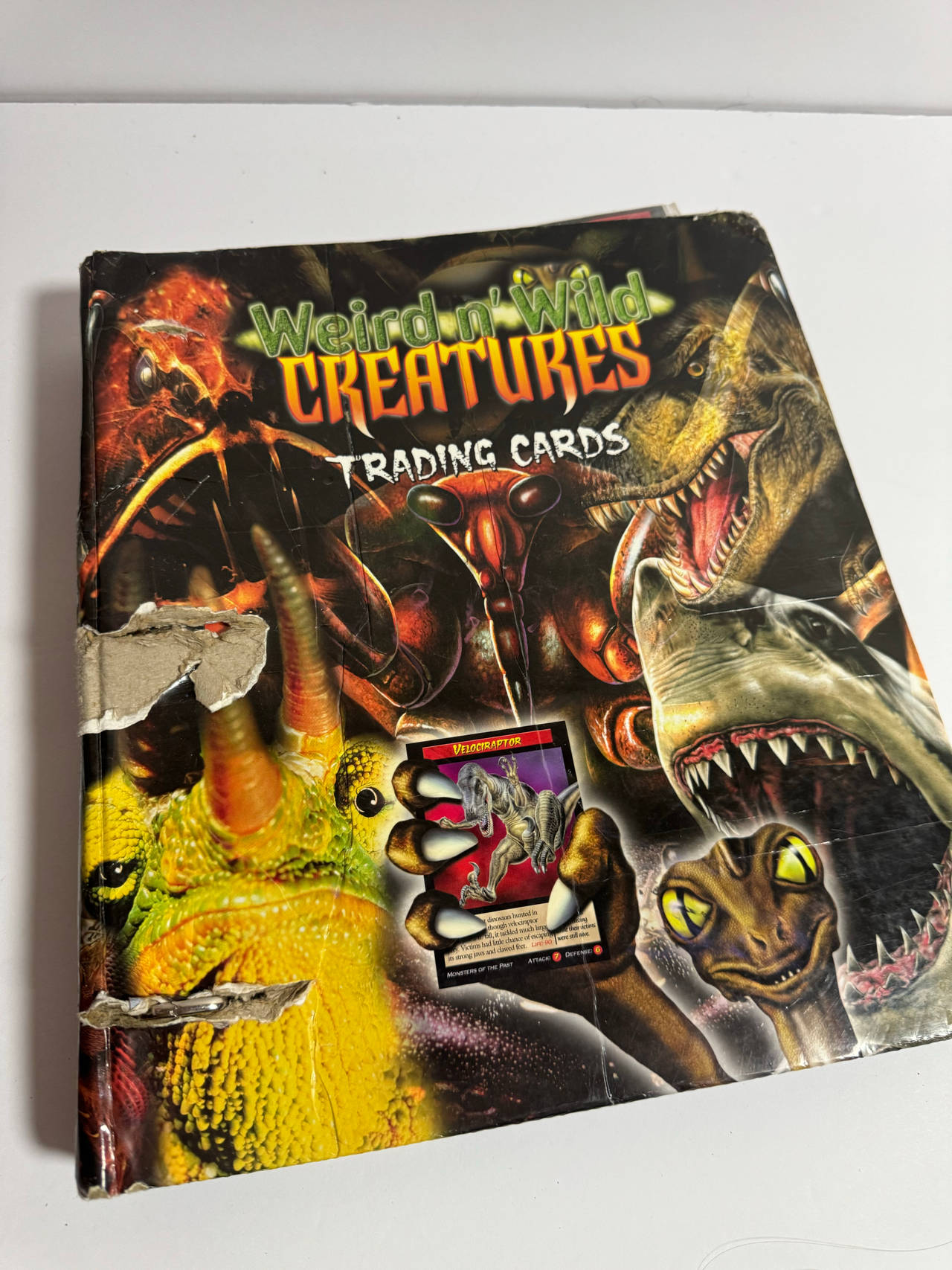 Weird n' Wild Creatures Trading Cards Binder with 240 cards