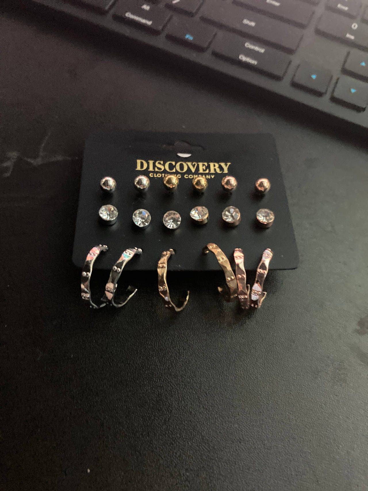 Discovery Clothing Company Earring Set