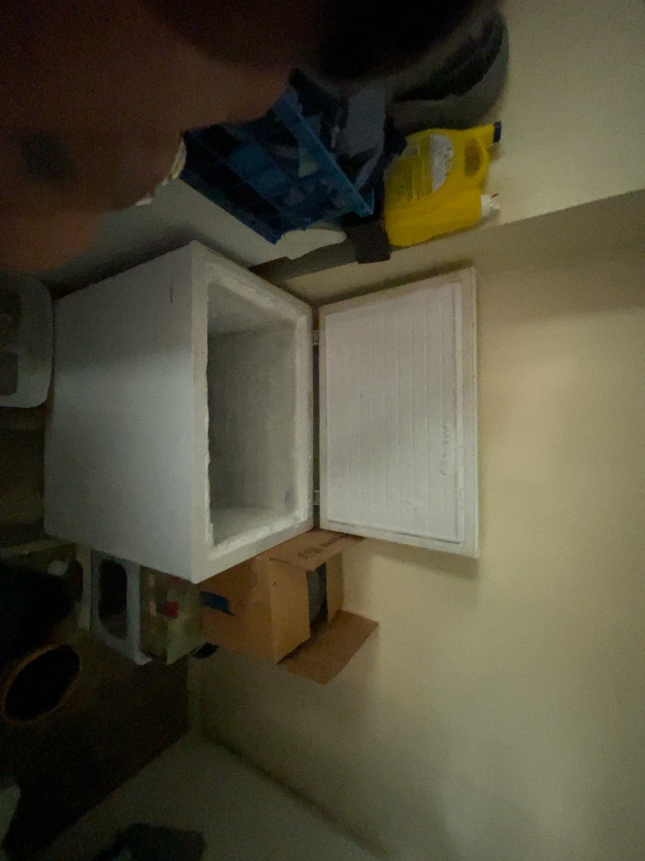 Holiday White Chest Freezer 5 cu ft