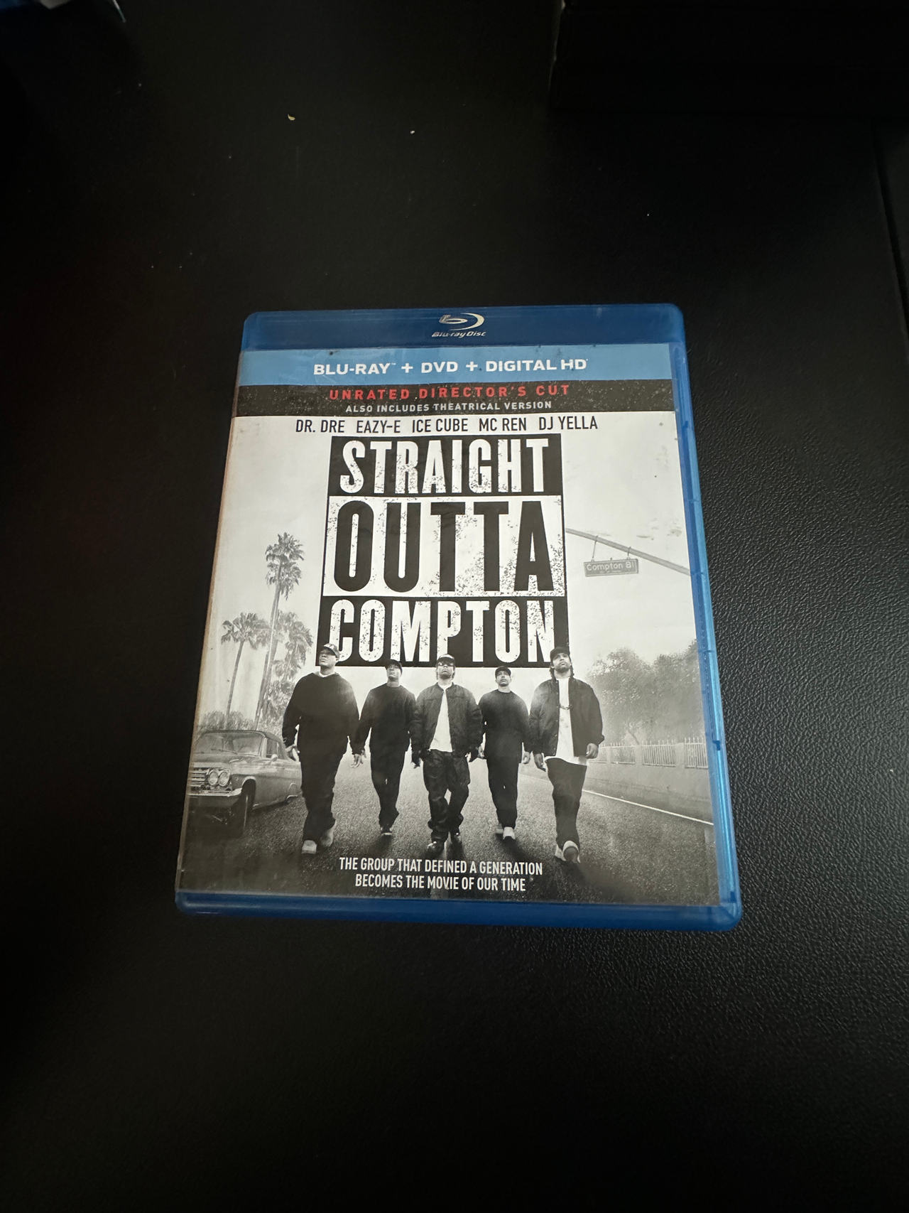 Straight Outta Compton Blu-ray + DVD + Digital HD (Unrated Director's Cut)