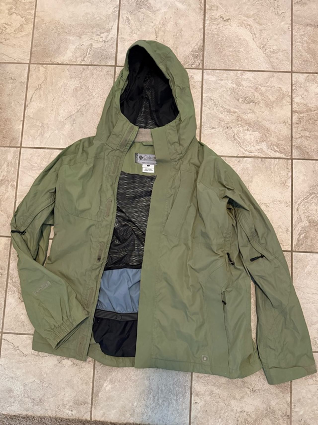Columbia Men's Waterproof Hooded Jacket- Size L