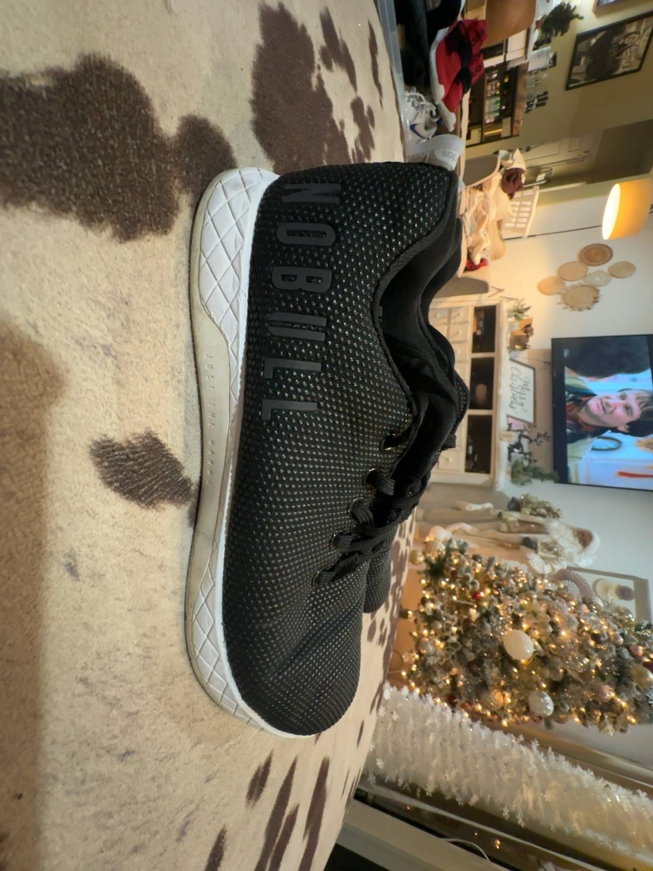 Nobull Trainer Low Women's Black/White Mens 7.5 Womens 9