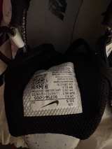 Nike Zoom Victory 3
(Missing one spike) - Image 2