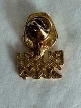 George W. Bush 2004 Cowboy Hat Campaign Pin gold finish - Image 2