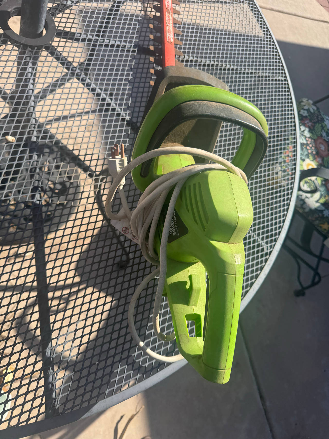 Greenworks 18-Inch Electric Hedge Trimmer