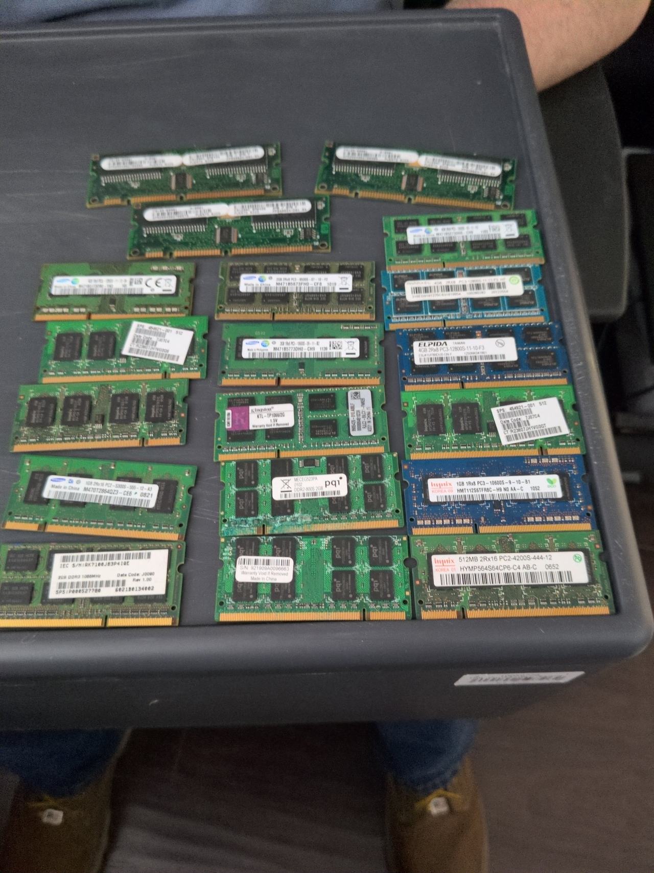 Assorted Laptop RAM Memory Modules