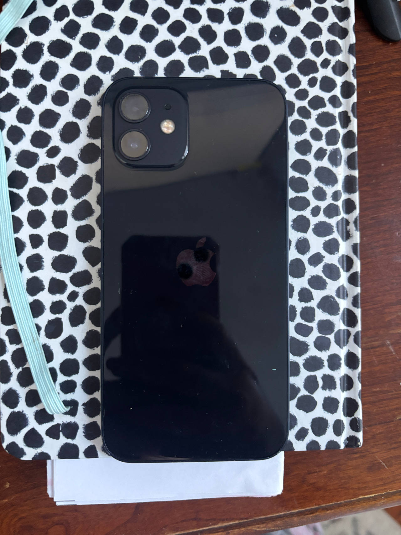 Apple iPhone 12