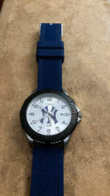 Timex New York Yankees Black Dial Watch - Image 2
