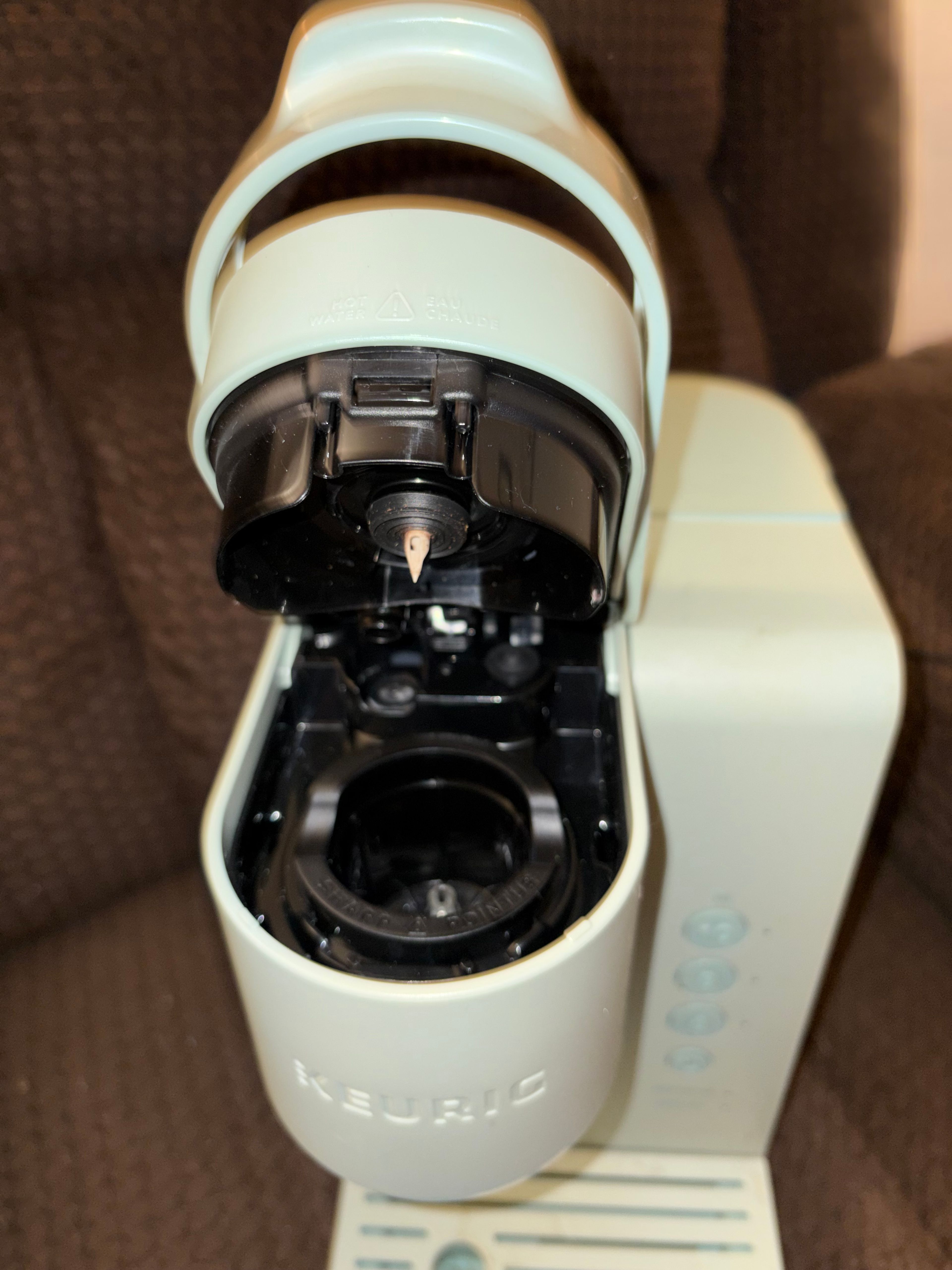 Keurig K-Express Essentials Single-Serve Coffee Maker White - Image 3