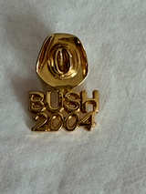 George W. Bush 2004 Cowboy Hat Campaign Pin gold finish - Image 1