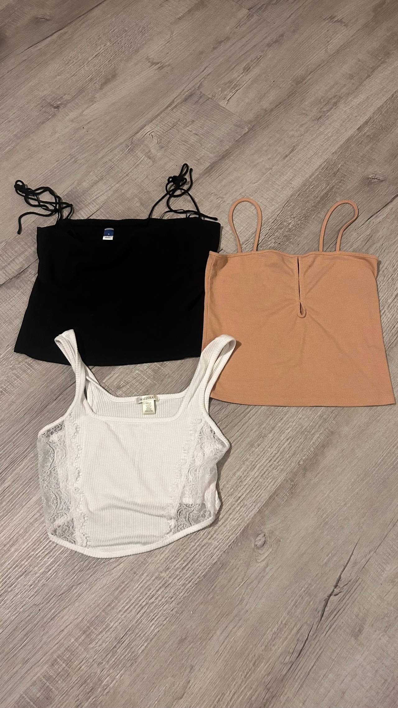 Bundle of 3 Ribbed Cami Tank Tops - Old Navy, Forever 21, Bozzolo great shape.