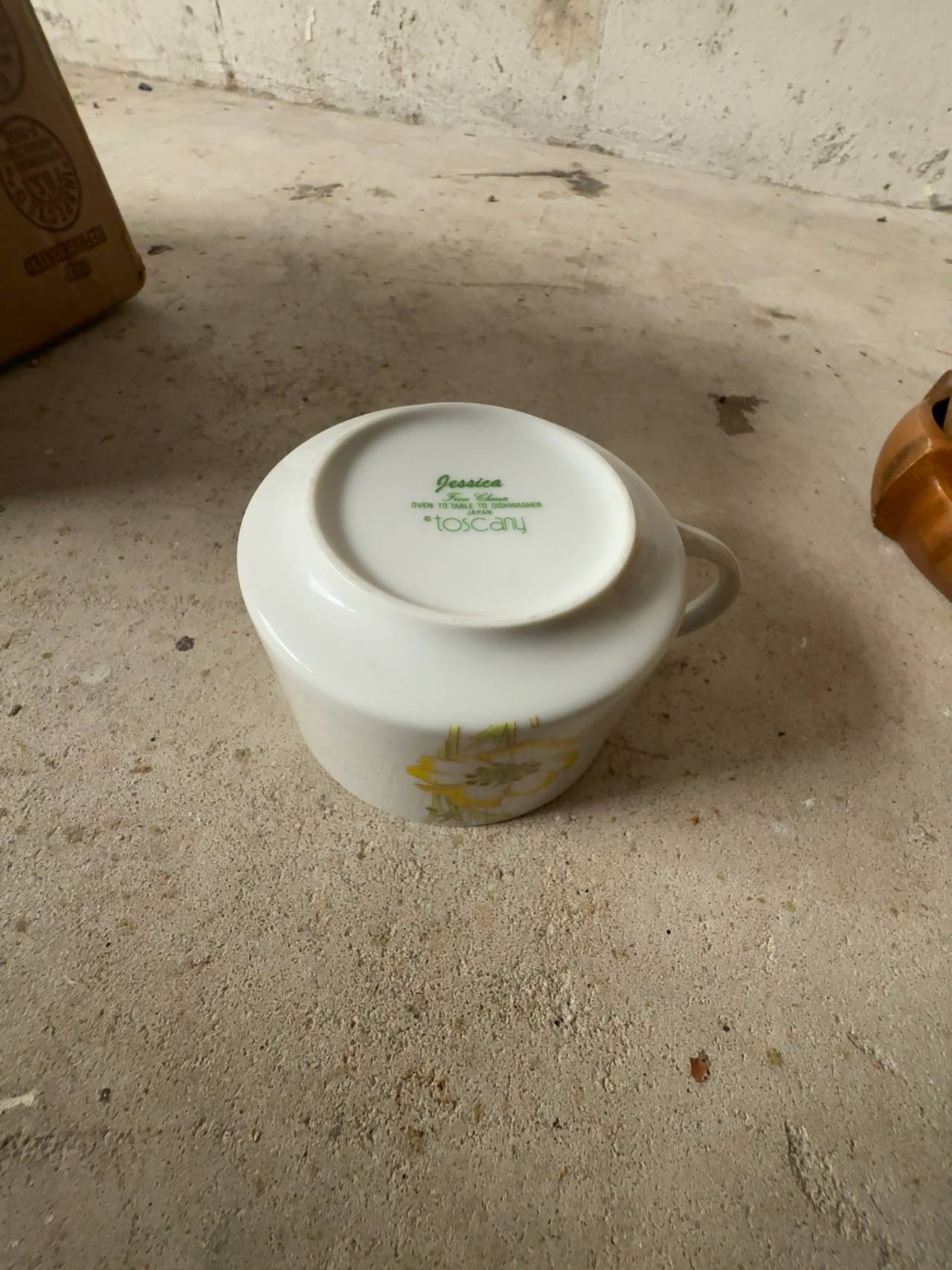 Noritake Craftone Buttercup Sugar Bowl with Lid