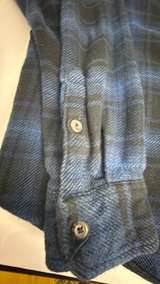 Orvis Men's Plaid Flannel Shirt XL - Image 2