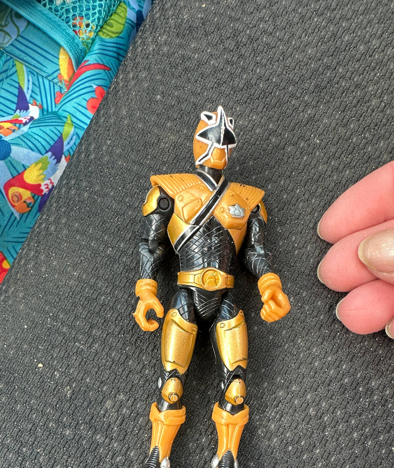 Power Rangers Super Samurai Gold Ranger Action Figure
