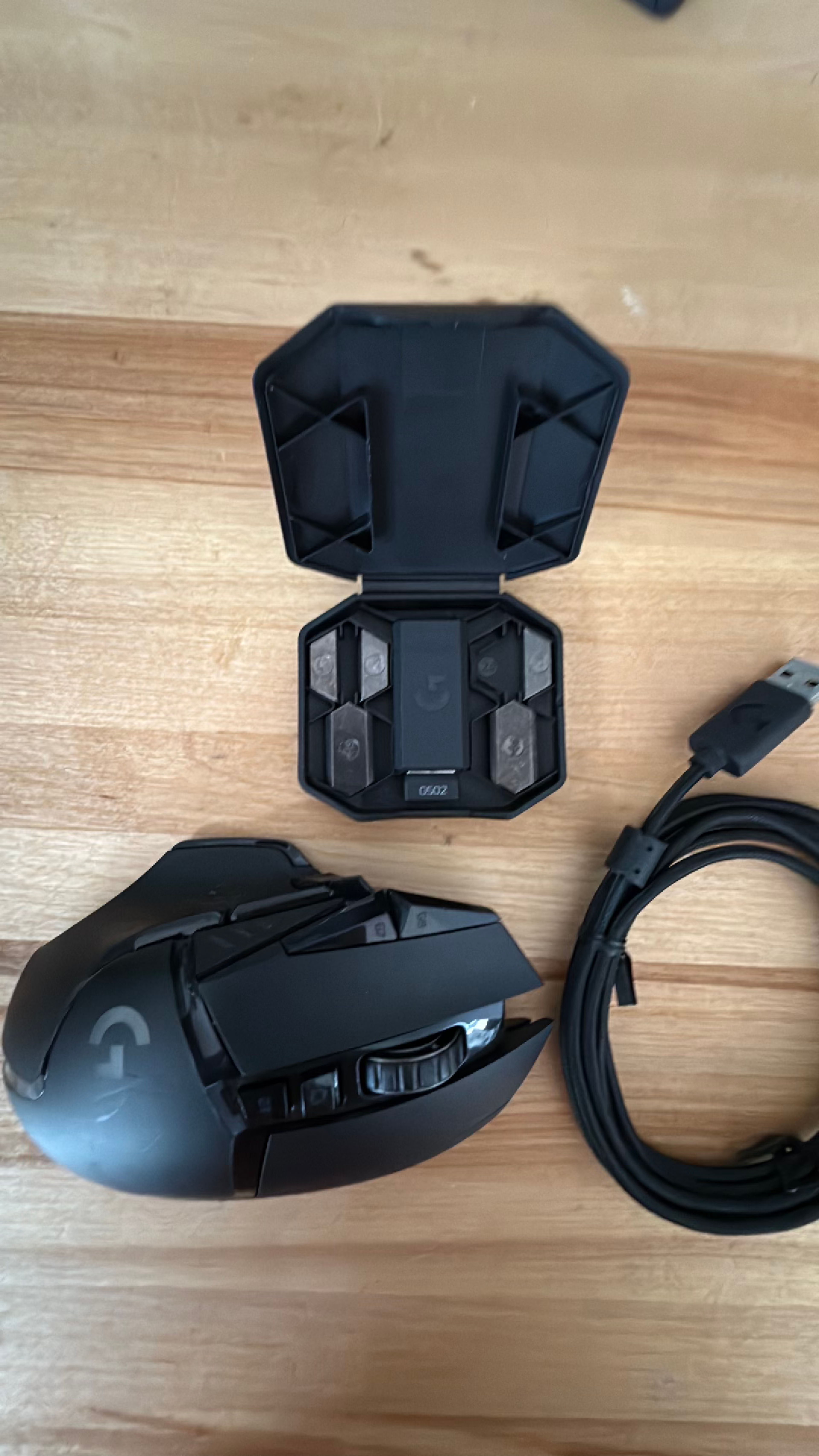 Logitech G502 Lightspeed Wireless Gaming Mouse - Image 3