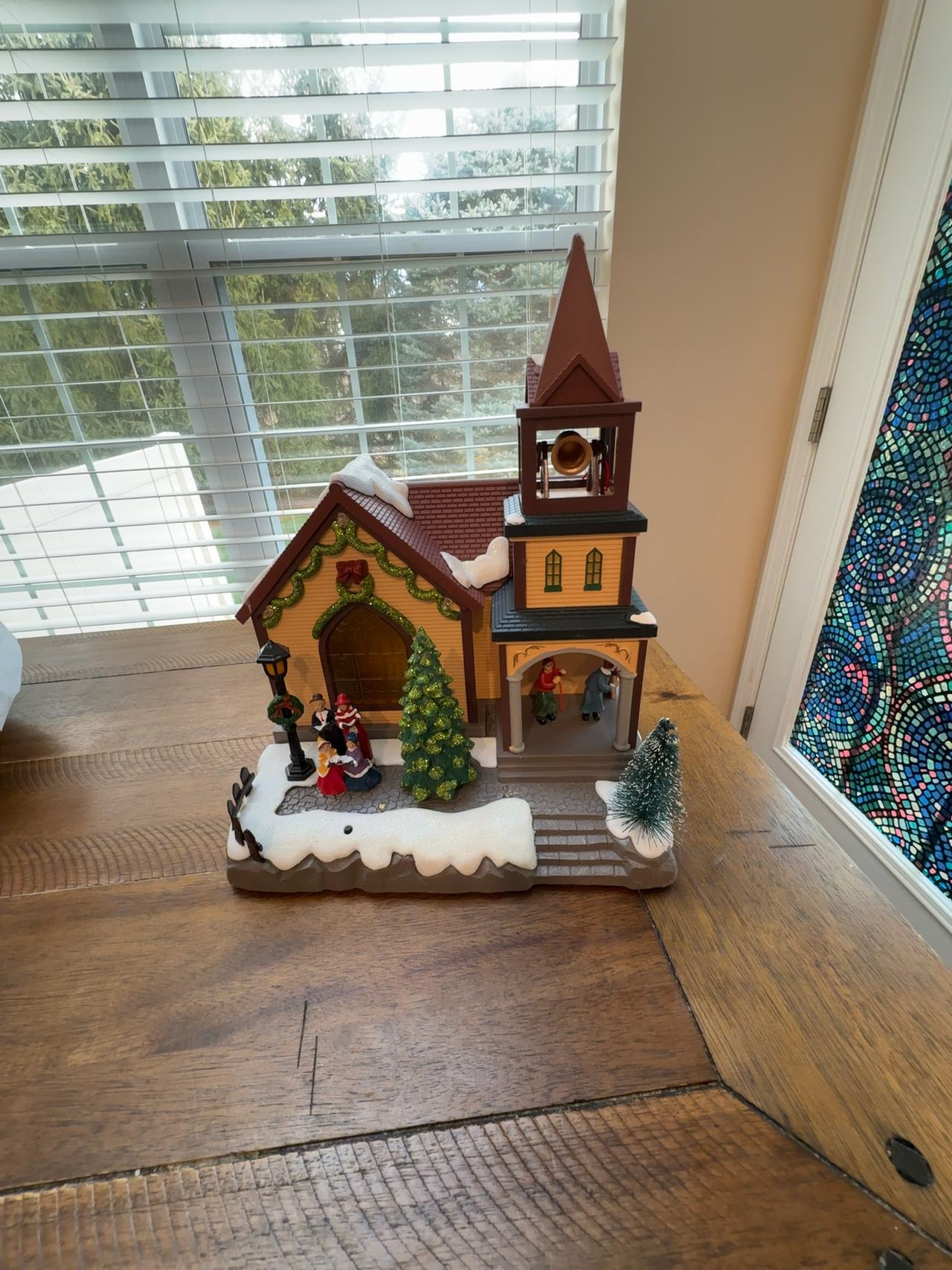 Eluceo Lighted Church Bell Ringer