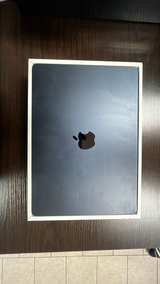 Apple MacBook Air M2 2022 Cracked Screen - Image 2