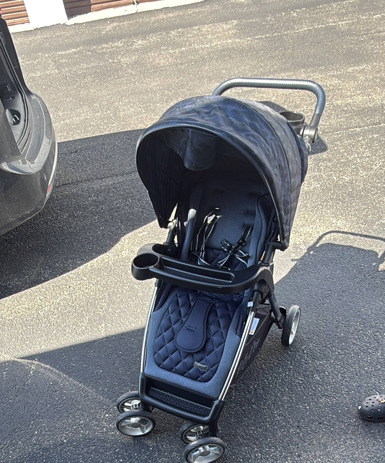 Momo Baby Lightweight Stroller with Snack Tray
