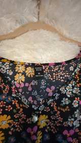 Knox Rose Floral Flutter Sleeve Button Front Dress - Image 2