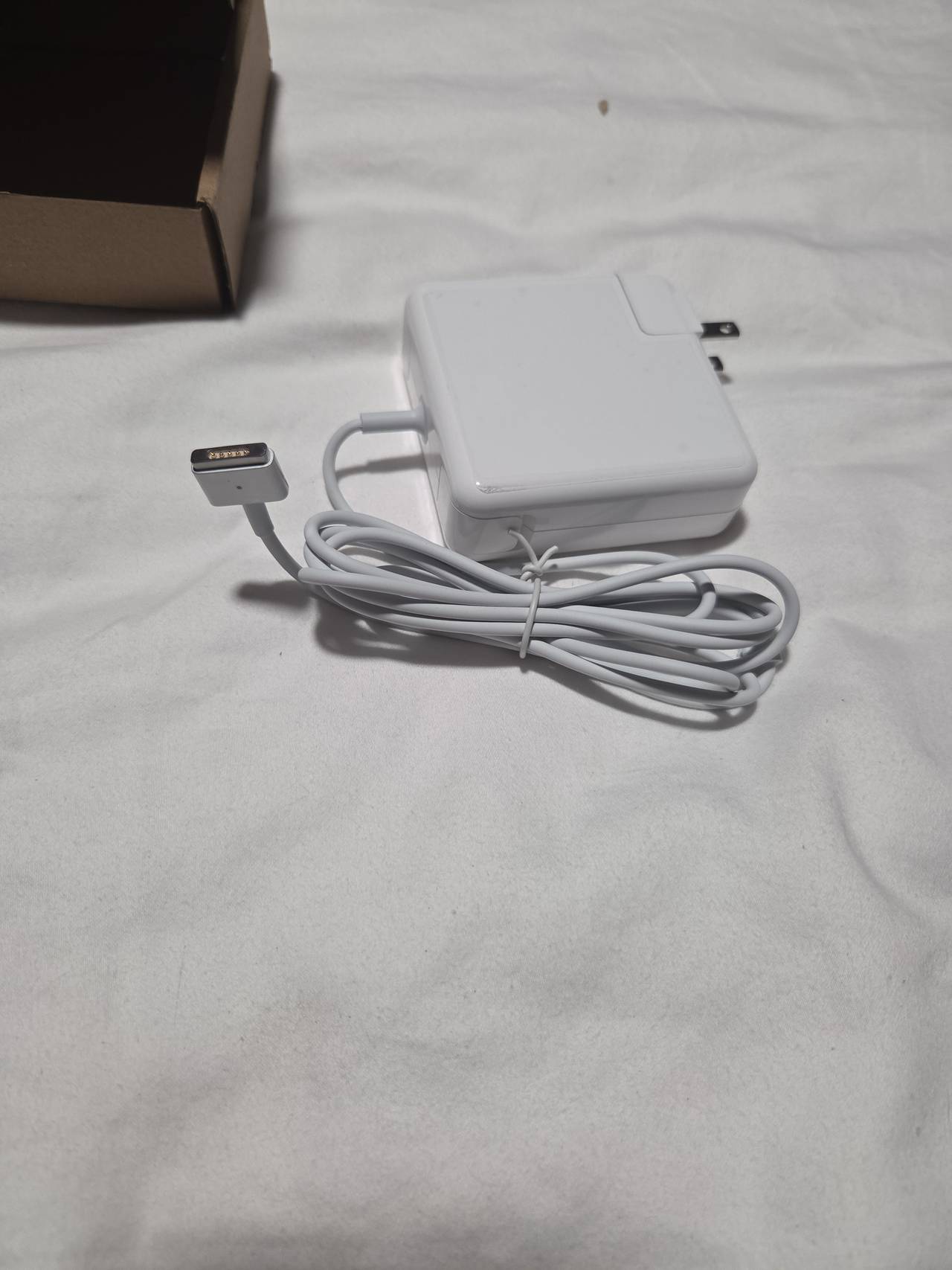 Apple 85W MagSafe 2 Power Adapter