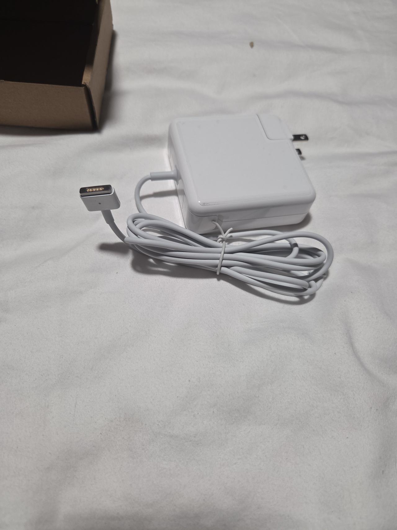Apple 85W MagSafe 2 Power Adapter