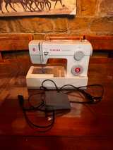 Singer Scholastic 5523 Sewing Machine - Image 2