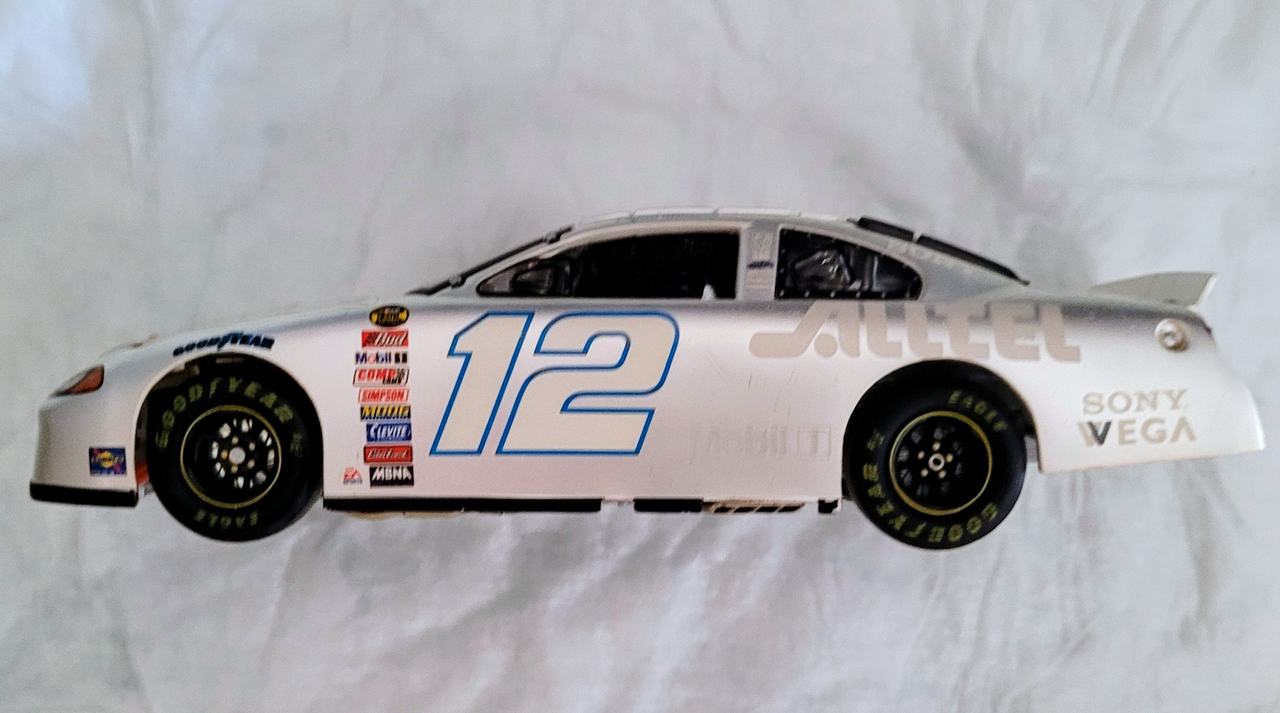 Action Racing Ryan Newman #12 Alltel Sony Vega Diecast Car