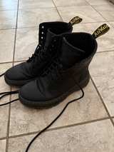 Dr. Martens Combs Leather Boots Black - Image 1