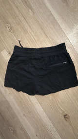 The North Face Women's Black Shorts - Image 2
