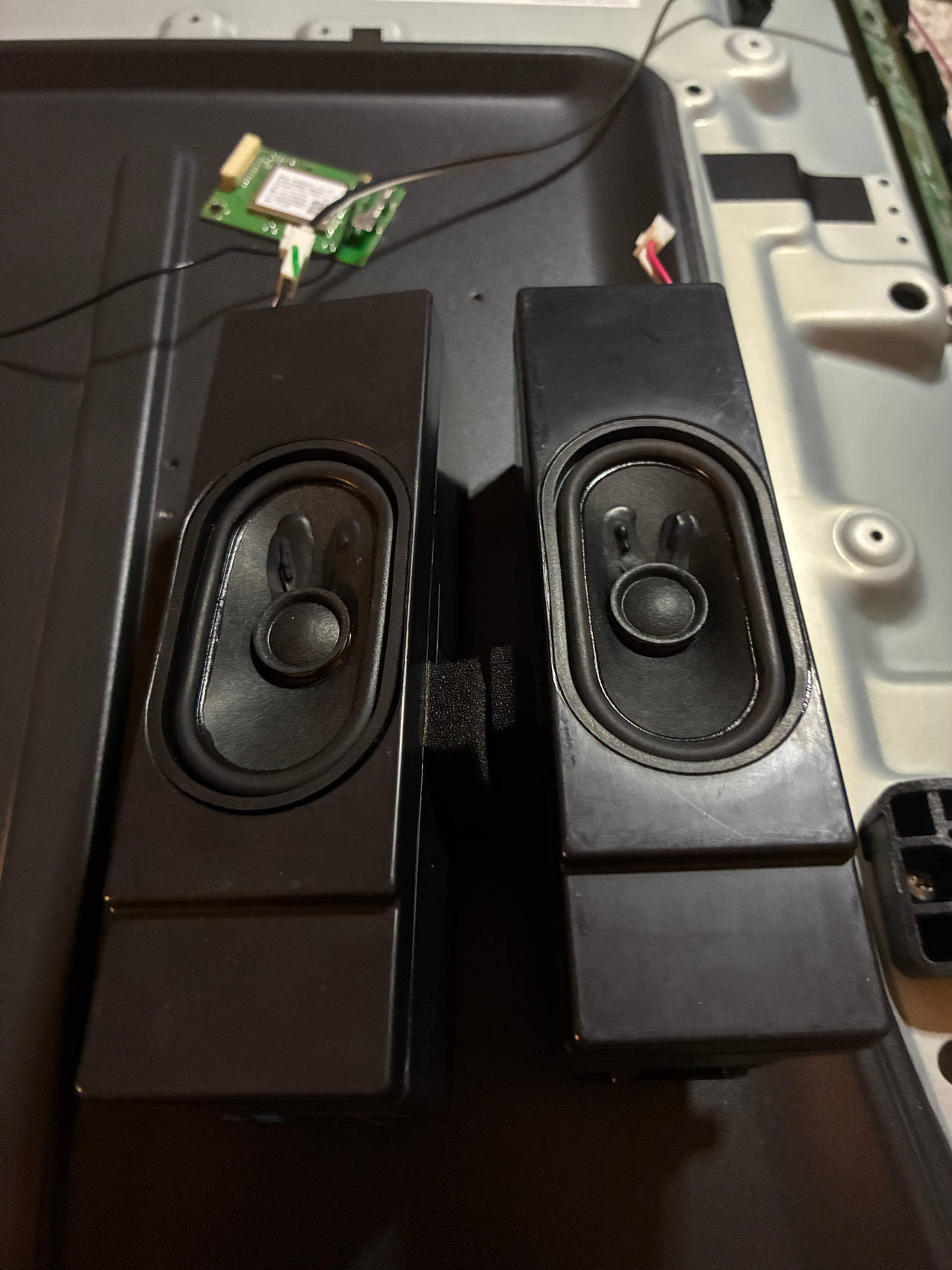 hisense harman kardon speakers tv