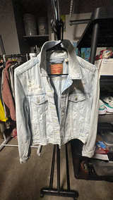 Women’s Levi's Denim Jacket Blue with floral stitching size XL, (fits short) - Image 2