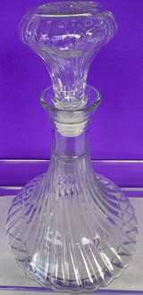 Ribbed Crystal Ship’s Wine Decanter with Stopper - Image 3