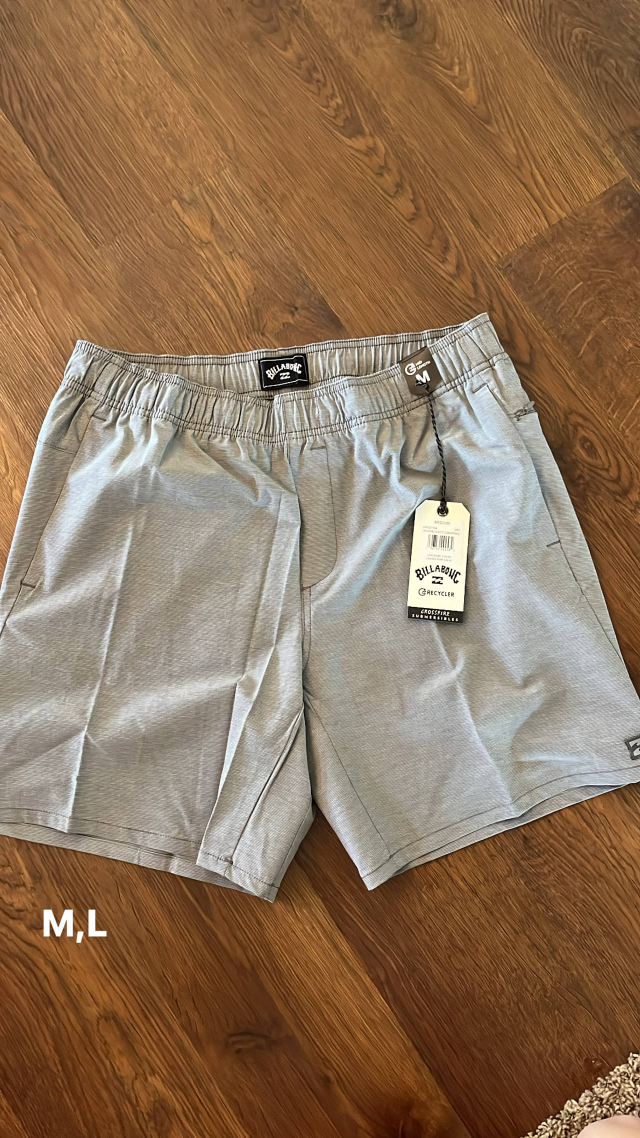 New with tags Billabong Crossfire Elastic Submersible Shorts medium