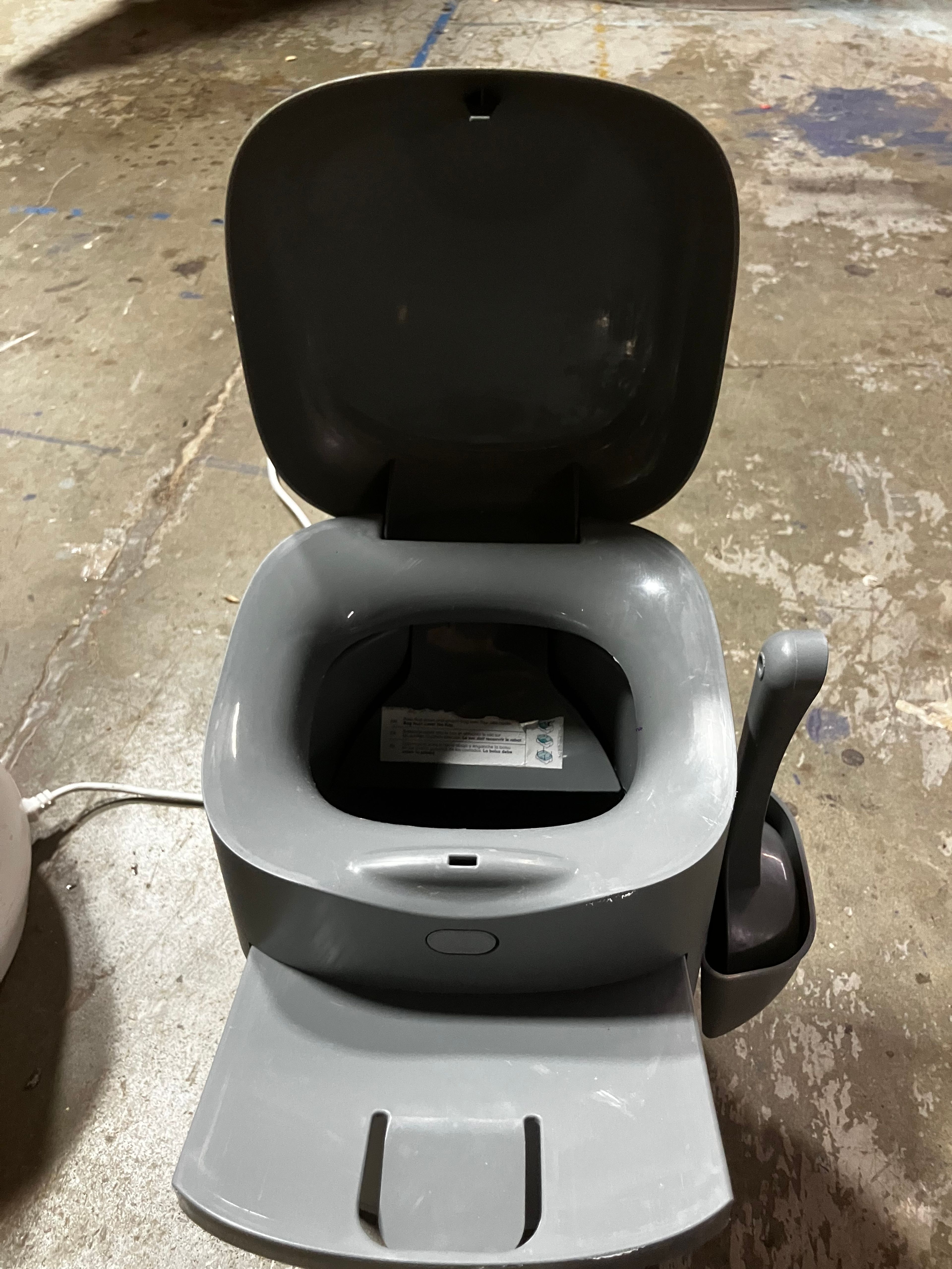 Litter Genie Easy Roll Pail - Image 2