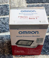 Omron 7 Series Upper Arm Blood Pressure Monitor BP7350CAN - Image 1