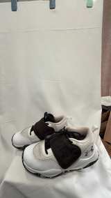 Under Armour Kids Get B Zee Basketball Shoes Size 3Y NEW no box - Image 2