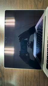 Apple MacBook Air 15-inch (M2, 2023) - Image 4