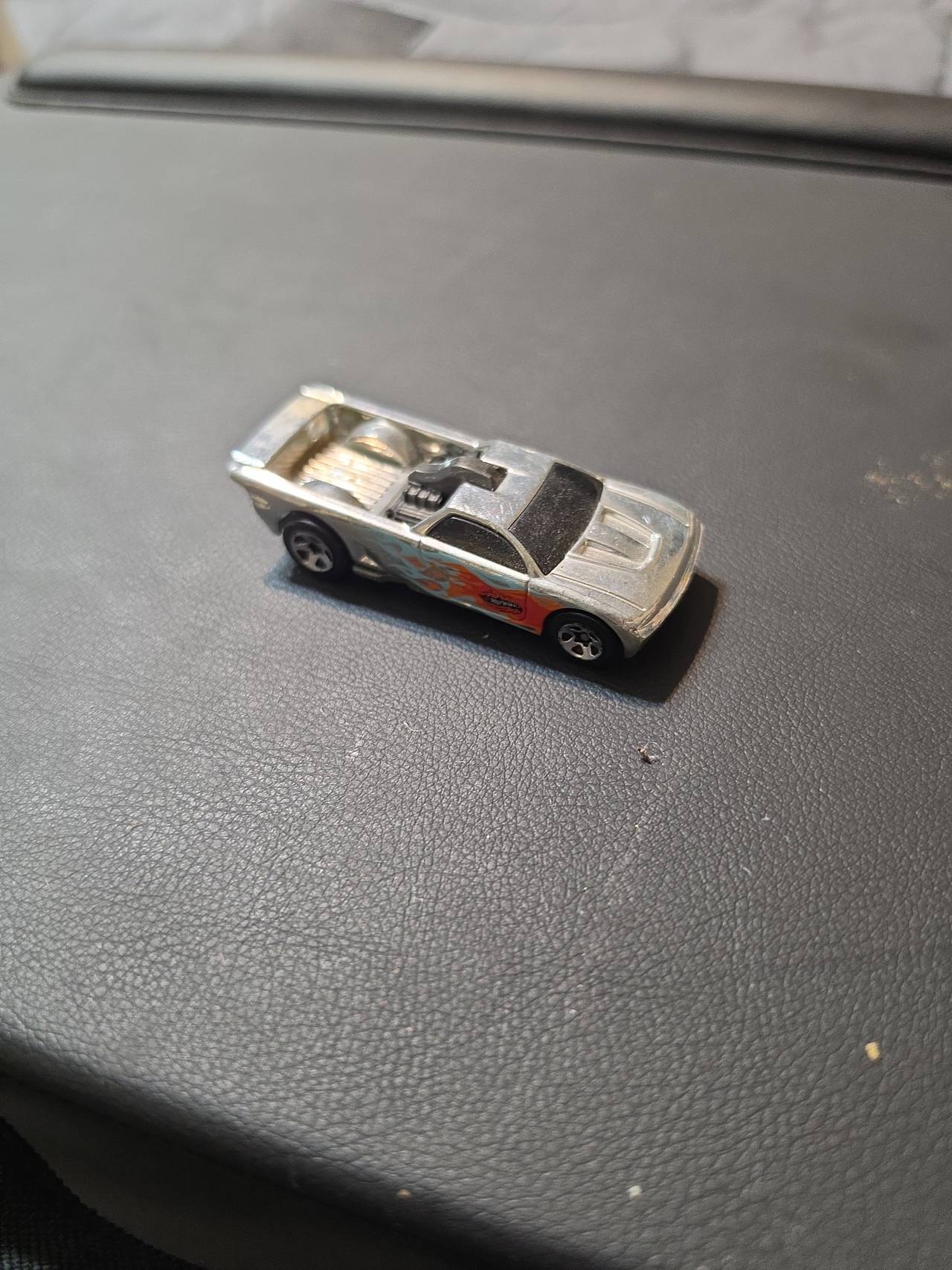 Hot Wheels Deora II