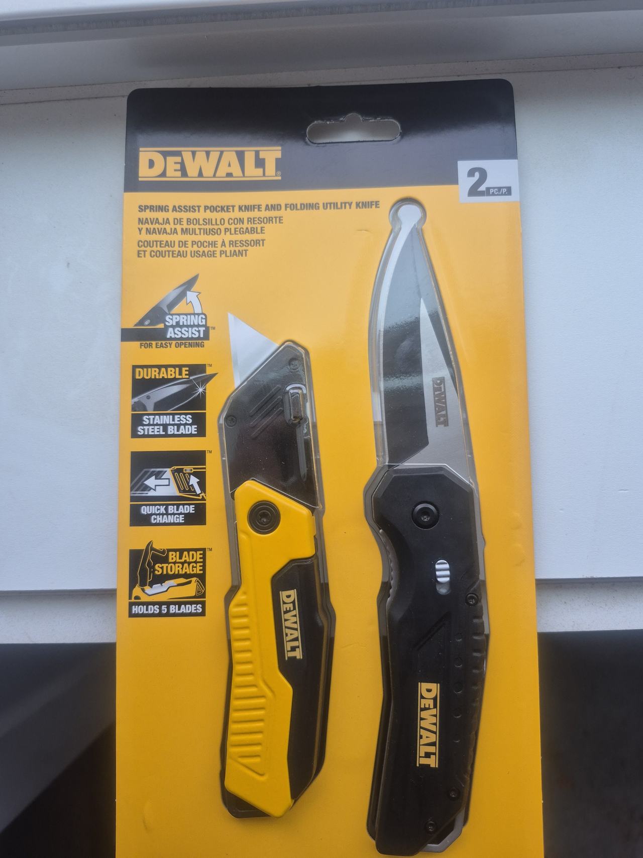 DeWalt 2-Piece Folding Knife Set