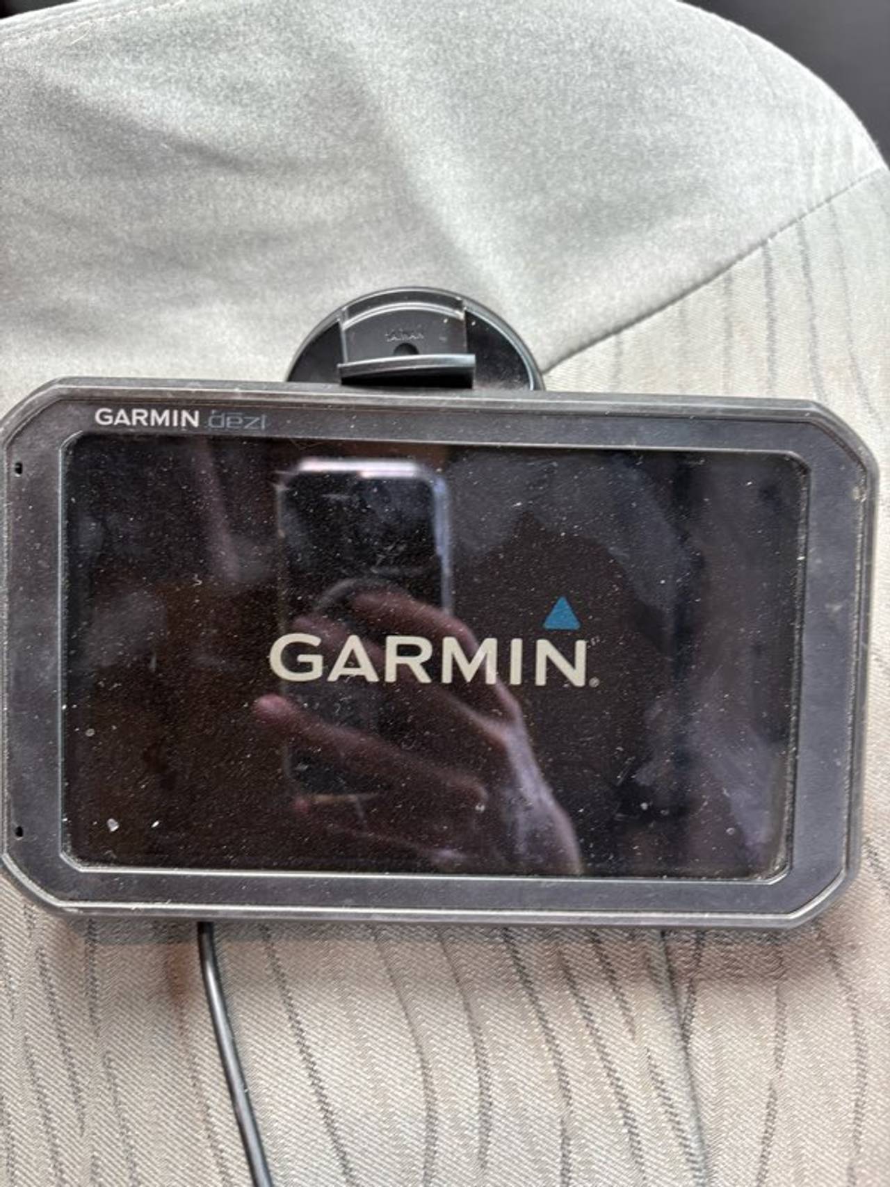 Garmin dezl